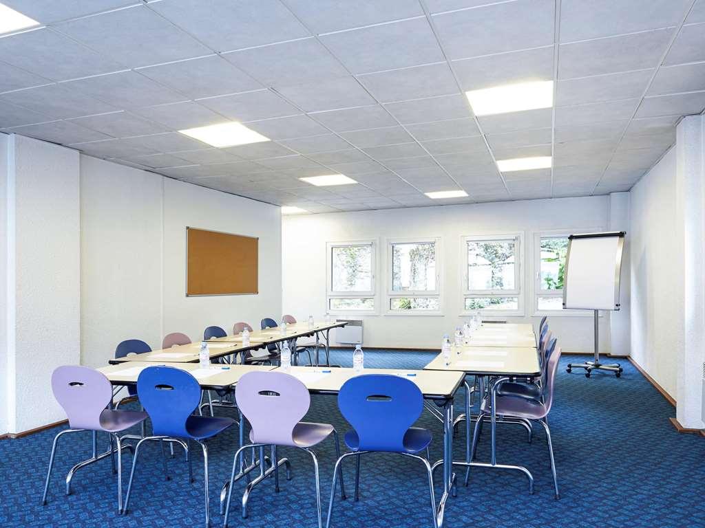 Ibis Budget Centre Hotel 2*